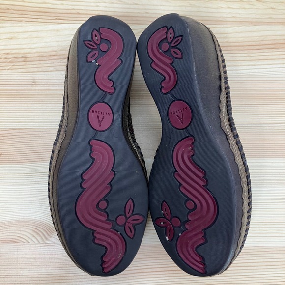 Clarks Artisan Mules Clogs Shoes Y2K Women 7M Brown Leather Embroidered Comfort - Picture 9 of 9